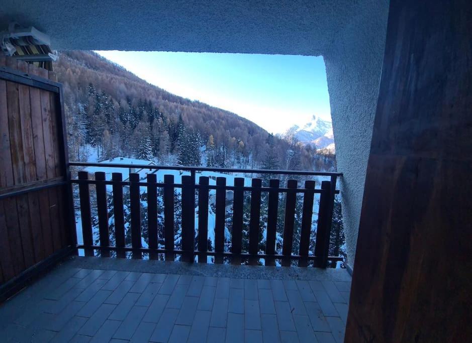 Appartamento Con Vista - Nuova Ristrutturazione Sauze D'Oulx Luaran gambar